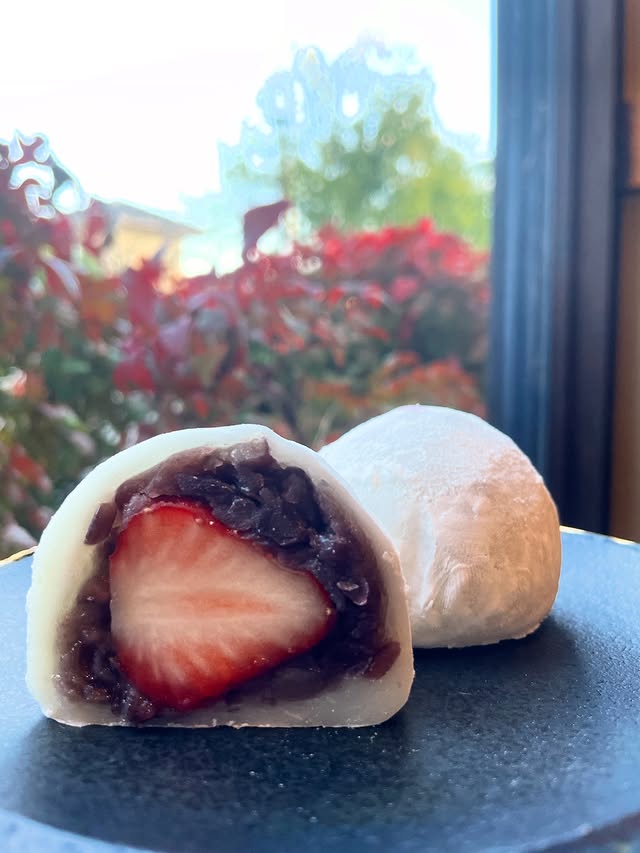 季節の和菓子：いちご大福